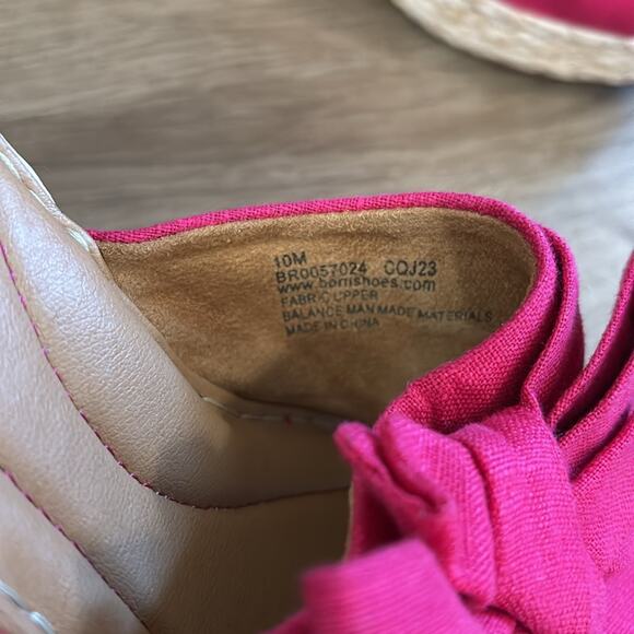 NWT Born Adalia Women's Sandals Sz 10 - Picture 3 of 5